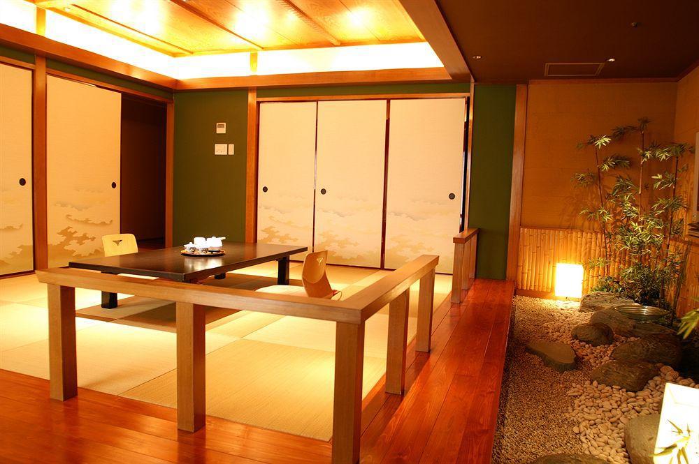 Hotel Ichiei Ōsaka Extérieur photo