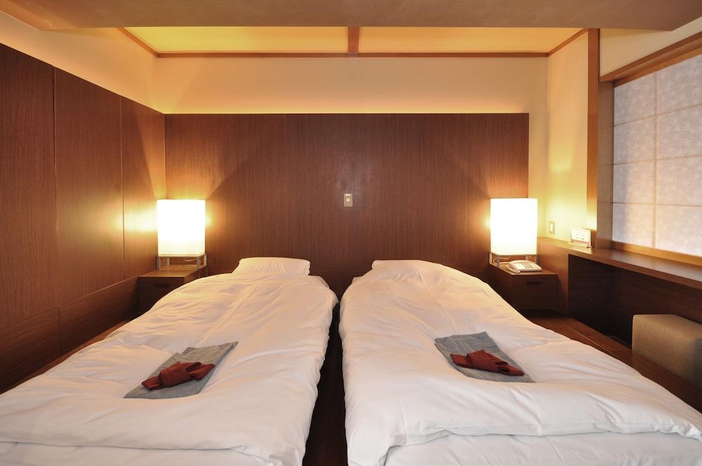 Hotel Ichiei Ōsaka Extérieur photo