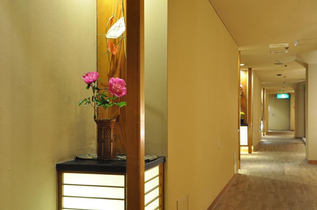 Hotel Ichiei Ōsaka Extérieur photo
