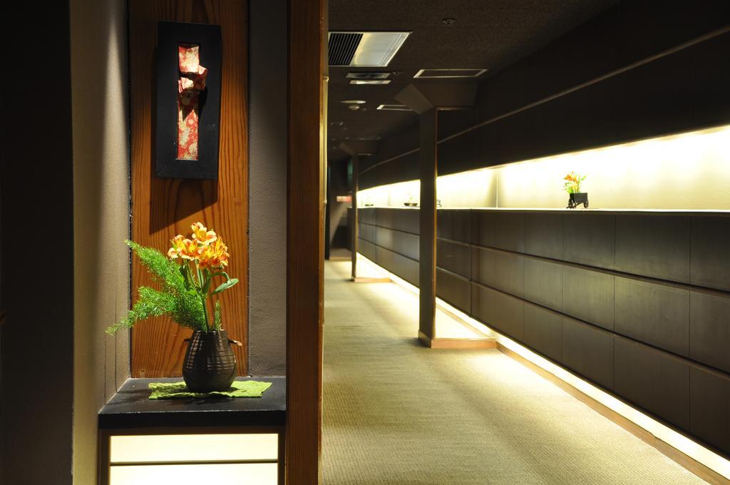 Hotel Ichiei Ōsaka Extérieur photo