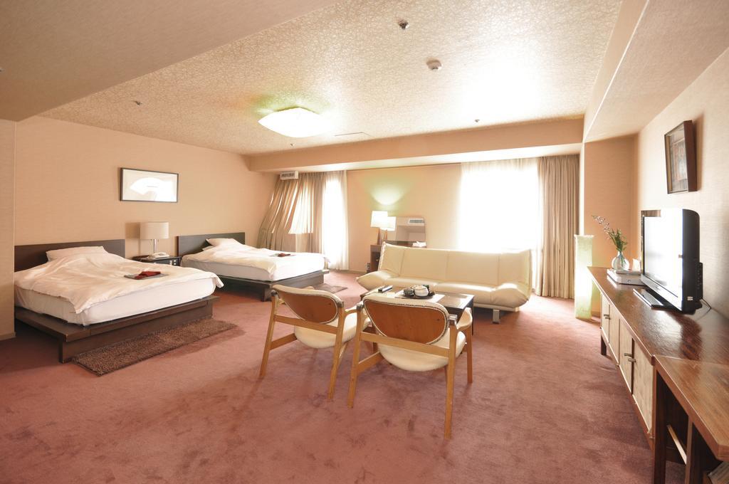 Hotel Ichiei Ōsaka Extérieur photo