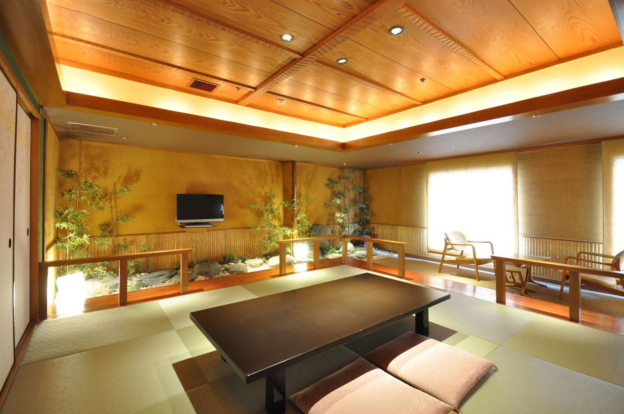Hotel Ichiei Ōsaka Extérieur photo